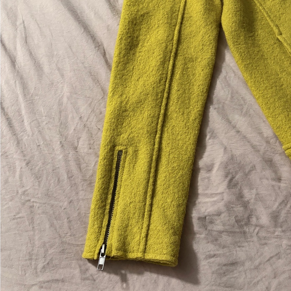 Tahari Women's Vibrant Yellow Leather Jacket - Picture 7 of 9